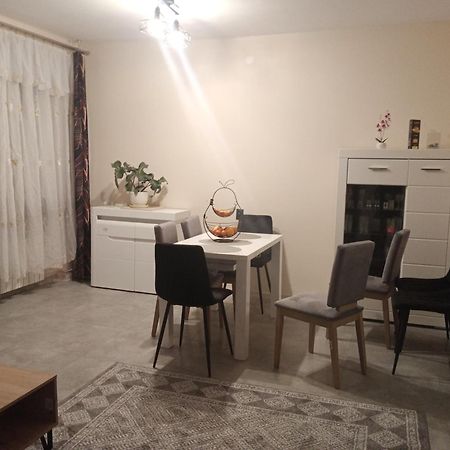 Uroczy Apartament Krakau Exterior foto